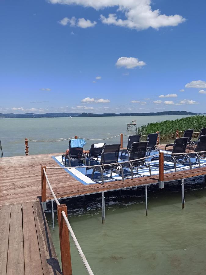 Sunshine 208 Apartman Balatonszarszo Dış mekan fotoğraf